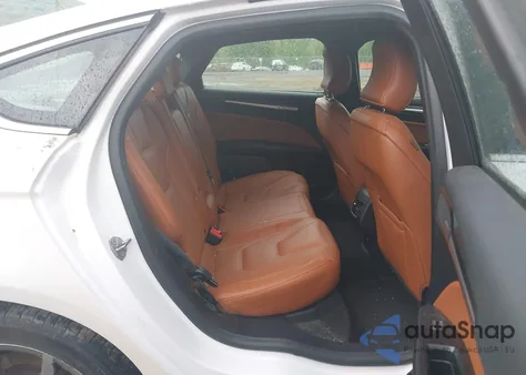 2019 Ford Fusion Hybrid Titanium from USA, damaged, VIN 3FA6P0RU8KR208230